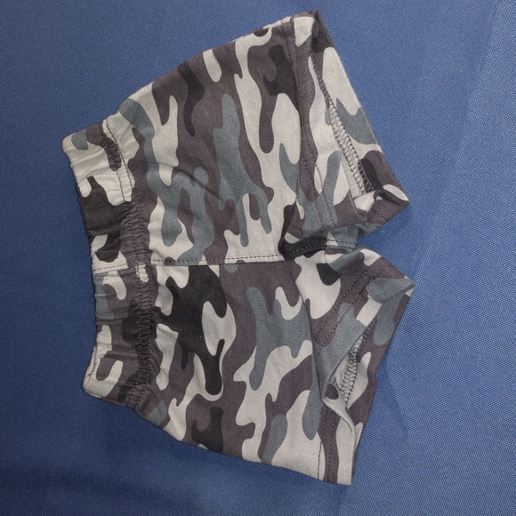 7 baby shorts - Picture 4 of 8